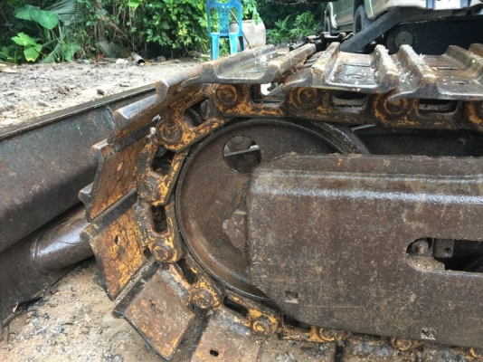 ขายรถขุดเล็ก แบคโครเล็กkomatsu pc30mr-1สภาพพร้อมทำงาน