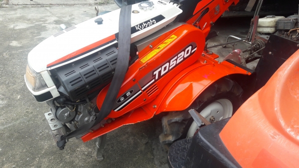 รถตีดิน Kubota TD502