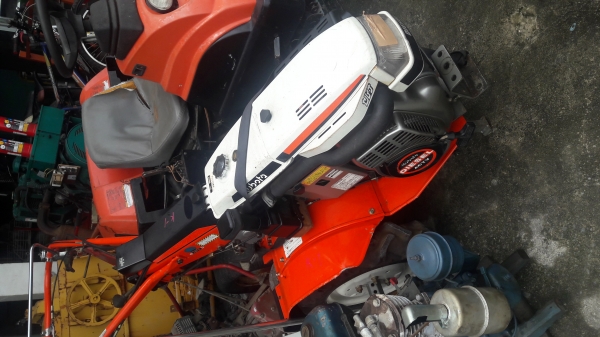 รถตีดิน Kubota TD502
