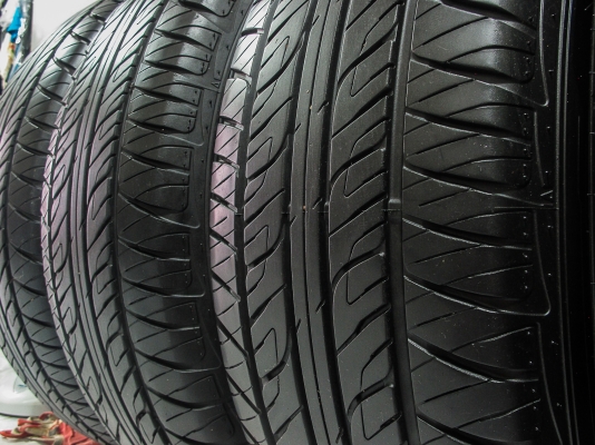ขายยาง Dunlop Grandtrek PT2 265/65R17 สวยๆครับ