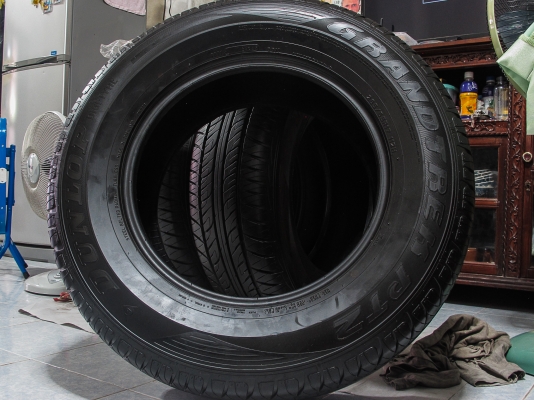 ขายยาง Dunlop Grandtrek PT2 265/65R17 สวยๆครับ