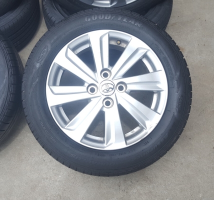 ขายล้อTOYOTA New Viod ยางGoodyear ปี15 4 ล้อ ขายล้อTOYOTA New Viod ยางGoodyear ปี15 4 ล้อ