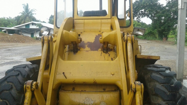 รถตักล้อยาง cat 922 เครื่องเดิม รถสภาพพร้อมใช้งาน สนใจติดต่อได้ที่ 0802719535 คุณเบียร์ ไอดีไลน์ 0802719535