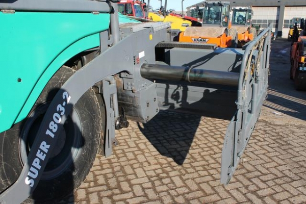 ขาย VOGELE S1803-2 ปี2008  จากยุโรป สวยๆ สอบถามได้ครับ 092-929-9942 ธีรเทพ