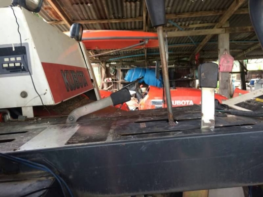 รถเกี่ยว KUBOTA DC60