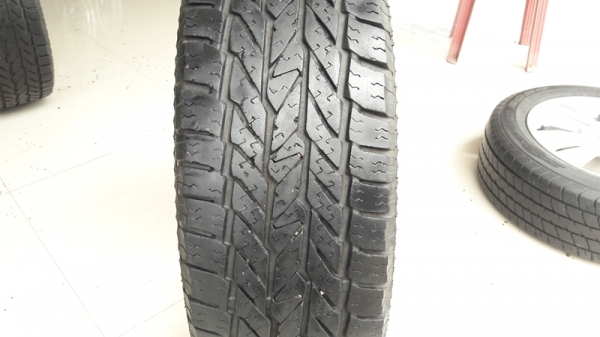 ยาง235/75/15 ปี13 PRESA AT-PRO  2 เส้น