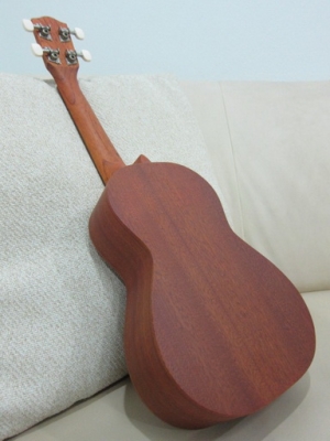 อคูเลเล่ UKULELE ยี่ห้อ MAKAI ของใหม่ ขนาด Concert รุ่น CK-55 สีน้ำตาล ไม้มะฮอกกานี ขายถูก