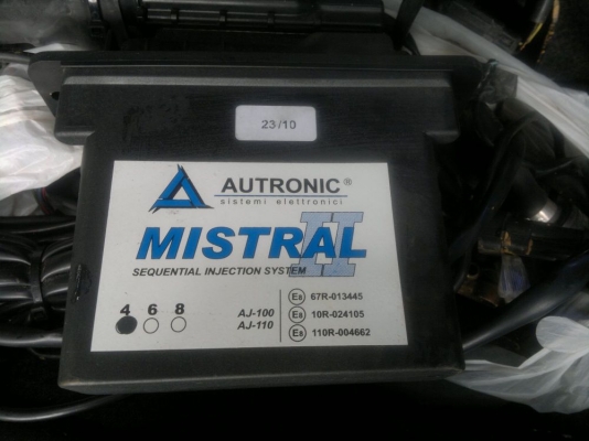 ขายชุดแก๊สหัวฉีด ยี่ห้อ Autronic สภาพสวย ขายชุดแก๊สหัวฉีด ยี่ห้อ Autronic สภาพสวย