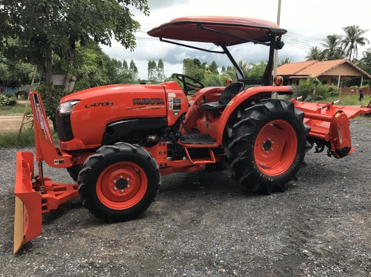 ขายรถไถคูโบต้า L4708DT ใช้งาน 762 ชั่วโมง อุปกรณ์ใบดันหน้าและโลเตอร์รีจอบหมุน ราคา 398,000 บาท รถสวย ทุกระบบสมบูรณ์ สนใจโทร 081-9136451 ขอดูรูปเพิ่มเติมได้ทาง line:bow6451 ค่ะ  ราคาพร้อมจัดส่งฟรีค่ะ