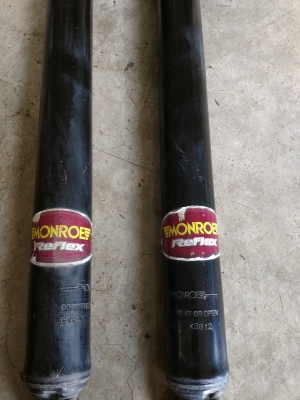 ขออนุญาตขายช๊อคอัพ Monroe Reflex คู่หลัง สำหรับ ฟอร์ด Focus ปี 2006 - 2009 ครับผม