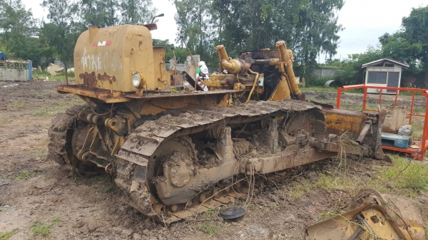 ขายตามสภาพ แทรคเตอร์ CAT D6C เครื่องอุปกรณ์ขาดตามรูป เกียร์ ช่วงล่างครบ เอกสารใบซื้อขาย ราคาต่อรองได้ ขายตามสภาพ แทรคเตอร์ CAT D6C เครื่องอุปกรณ์ขาดตามรูป เกียร์ ช่วงล่างครบ เอกสารใบซื้อขาย ราคาต่อรองได้