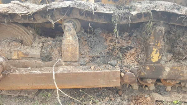 ขายตามสภาพ แทรคเตอร์ CAT D6C เครื่องอุปกรณ์ขาดตามรูป เกียร์ ช่วงล่างครบ เอกสารใบซื้อขาย ราคาต่อรองได้ ขายตามสภาพ แทรคเตอร์ CAT D6C เครื่องอุปกรณ์ขาดตามรูป เกียร์ ช่วงล่างครบ เอกสารใบซื้อขาย ราคาต่อรองได้