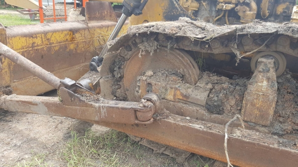 ขายตามสภาพ แทรคเตอร์ CAT D6C เครื่องอุปกรณ์ขาดตามรูป เกียร์ ช่วงล่างครบ เอกสารใบซื้อขาย ราคาต่อรองได้ ขายตามสภาพ แทรคเตอร์ CAT D6C เครื่องอุปกรณ์ขาดตามรูป เกียร์ ช่วงล่างครบ เอกสารใบซื้อขาย ราคาต่อรองได้