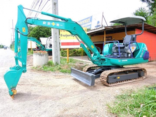 ขายรถแบ๊คโฮ เก่านอกญี่ปุ่นแท้   ยี่ห้อ: KOMATSU แบบ: PC30-7E รถพร้อมลงงาน มีเอกสารใบอินวอย รถไม่เคยใช้งานในไทย100\%  ราคาต่อรองได้ สนใจติดต่อ : 099-907-9273 กิ๊ฟ กลมชนก