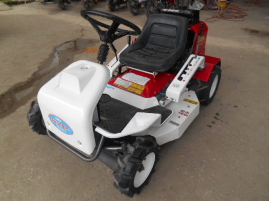 รถตัดหญ้า OREC RM82B 11 แรง พร้อมใช้งาน