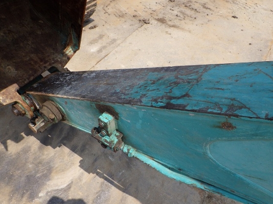 ขาย รถเเม็คโคร ยี่ห้อ KOBELCO รุ่น SK135SR