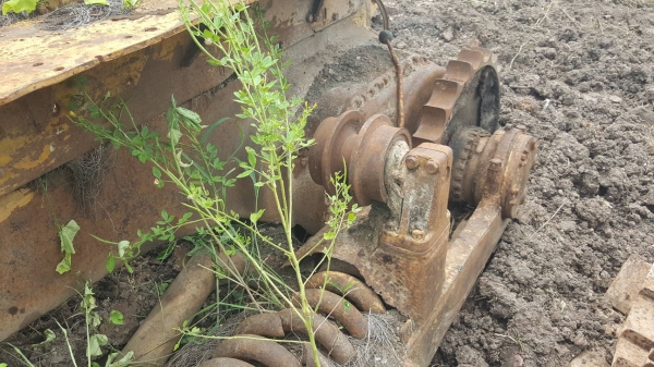 ขายตามสภาพ แทรคเตอร์ CAT D6C ไม่มีเกียร์ อุปกรณ์ตามรูปครับ เอกสารใบซื้อขาย