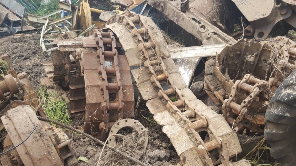 ขายตามสภาพ แทรคเตอร์ CAT D6C ไม่มีเกียร์ อุปกรณ์ตามรูปครับ เอกสารใบซื้อขาย