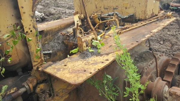 ขายตามสภาพ แทรคเตอร์ CAT D6C ไม่มีเกียร์ อุปกรณ์ตามรูปครับ เอกสารใบซื้อขาย