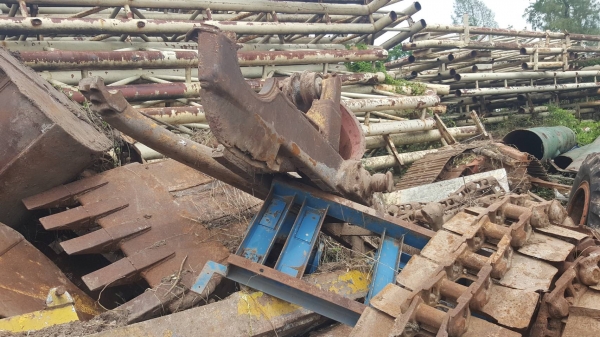 ขายตามสภาพ แทรคเตอร์ CAT D6C ไม่มีเกียร์ อุปกรณ์ตามรูปครับ เอกสารใบซื้อขาย