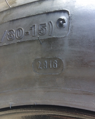 ขายยางลุยๆ 33x10.5 R 15 ปี 16 พร้อมล้อสวยๆ