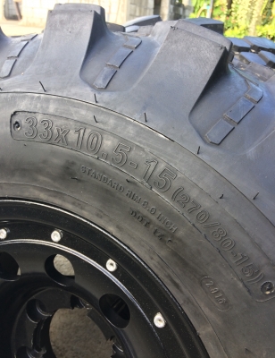 ขายยางลุยๆ 33x10.5 R 15 ปี 16 พร้อมล้อสวยๆ