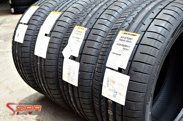 DUNLOP SP SPORT MAXX 050+ 225/55ZR17 DUNLOP SP SPORT MAXX 050+ 225/55ZR17