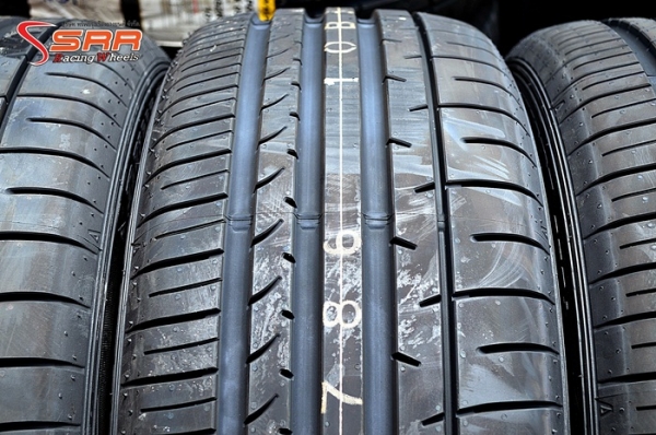 DUNLOP SP SPORT MAXX 050+ 225/55ZR17 DUNLOP SP SPORT MAXX 050+ 225/55ZR17