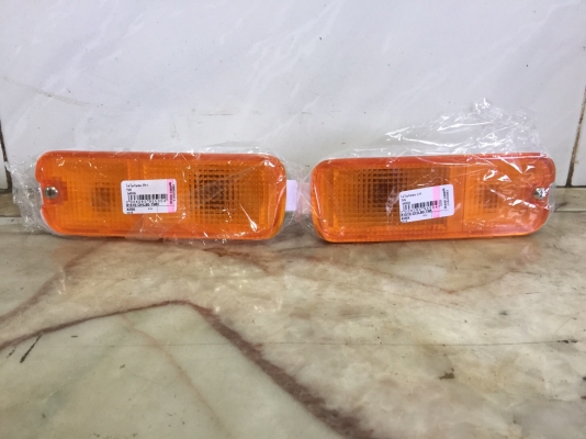 ขายไฟเลี้ยวกันขนหน้ารถยนต์ DAIHATSU รุ่น MIRA L80 เดิมๆ