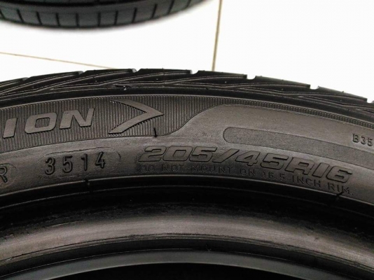 ยางGoodyear Eagle F1  205 45 16 ผลิตปลายปี 2014 ยางสวย ขายถูก 4 เส้น 2800.-NET ใส่ถ่วงเปลี่ยนจุ๊บฟรี ส่งทั่วไทยค่ะ