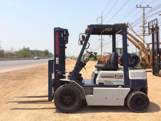 ขายรถฟอร์คลิฟต์ KOMATSU FG20-11 (รถยกเบนซิน+LPG 2 ตัน ยกสูง 3 เมตร) รถนำเข้าจากญี่ปุ่น มีVDOการทำงานครับ