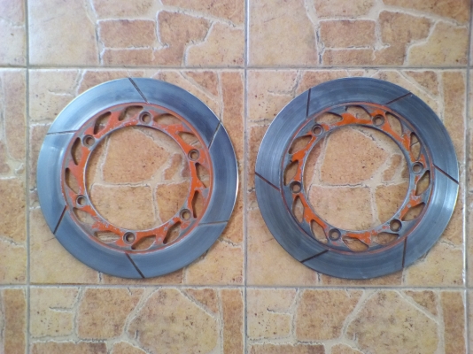 ขายจานดิสคู่