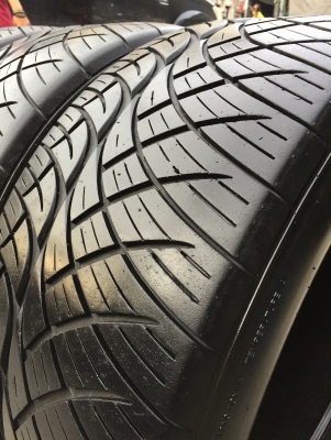 ยาง Nitto nt 420 265-50-20 ปี 13 ครบชุด 4 เส้น 6500  สวยๆไม่มีปะไม่บวมดอกยางเหลือเยอะเอาไปวิ่งกันใด้อีกยาวค่ะ