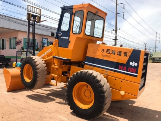 ขายรถตักล้อยาง KOMATSU 510 กรองเดี่ยว รถนอกนำเข้าจากญี่ปุ่น สภาพสวยพร้อมใช้ มีVDOการทำงานครับ