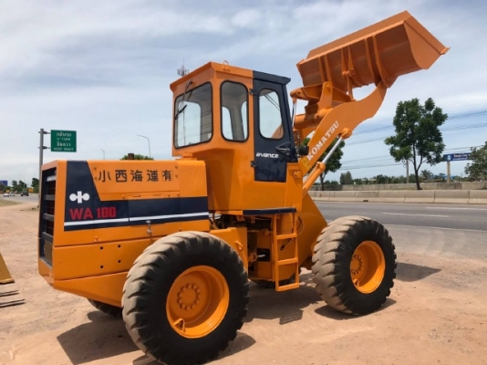 ขายรถตักล้อยาง KOMATSU 510 กรองเดี่ยว รถนอกนำเข้าจากญี่ปุ่น สภาพสวยพร้อมใช้ มีVDOการทำงานครับ
