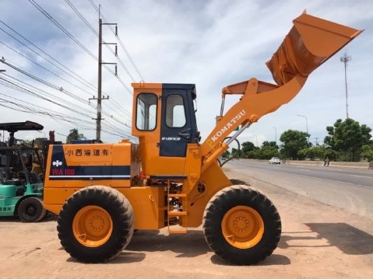 ขายรถตักล้อยาง KOMATSU 510 กรองเดี่ยว รถนอกนำเข้าจากญี่ปุ่น สภาพสวยพร้อมใช้ มีVDOการทำงานครับ