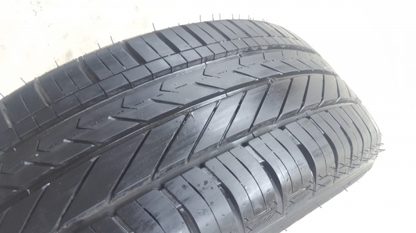 ขายยาง185/65/14 ปี 5015 GOODYEAR 4 เส้น
