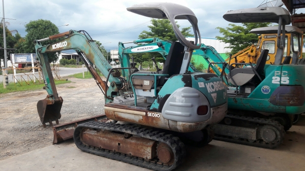 รถขุด Kobelco SK030 เก่าญี่ปุ่น รถขุด Kobelco SK030 เก่าญี่ปุ่น