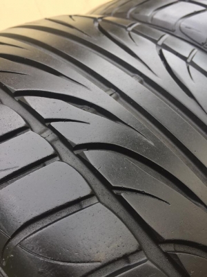 ขายยาง FALKEN FK452 275-40-19 ปี13 ดอกเต็ม คู่ละ 2,000 บาท