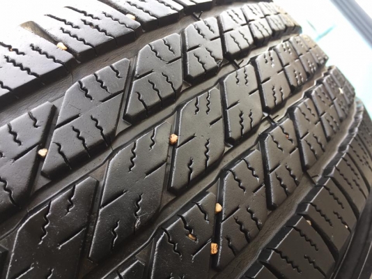 ขายยาง MICHELIN 265-65-17 ปี12 ดอกเต็ม สภาพสวย ชุดละ 2,500 บาท ขายยาง MICHELIN 265-65-17 ปี12 ดอกเต็ม สภาพสวย ชุดละ 2,500 บาท