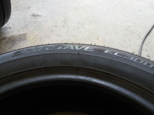 ขายยาง Dunlop 215 55 17 ปี 16