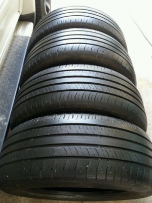 ขายยาง Dunlop 215 55 17 ปี 16