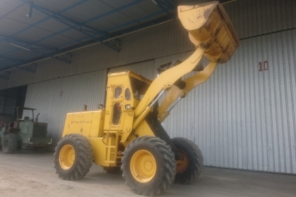 ขายรถตักล้อยาง KOMATSU 510 (สภาพดี) ขายรถตักล้อยาง KOMATSU 510 (สภาพดี)