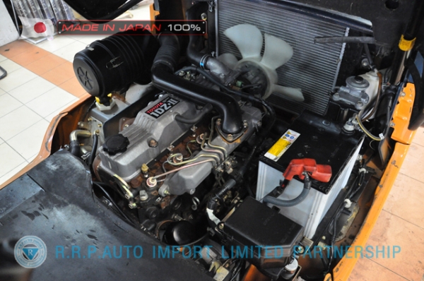 ขายรถโฟล์คลิฟท์มือสอง TOYOTA รุ่น 7FD25-12723 นำเข้าจากประเทศญี่ปุ่น 100\% ไม่เคยใช้งานในไทย