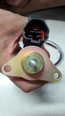 โซลินอยด์ดึงดับเครื่องยนต์(Stop Solenoid Switch) ราคา 2,000 บาท เครื่องยนต์ Komatsu Yanmar โซลินอยด์ดึงดับเครื่องยนต์(Stop Solenoid Switch) ราคา 2,000 บาท เครื่องยนต์ Komatsu Yanmar