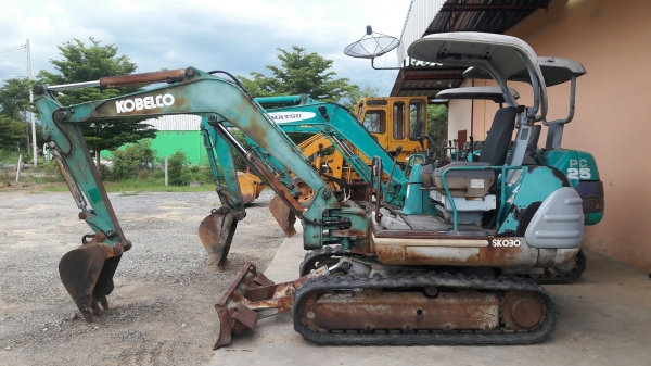 รถขุด Kobelco SK030 เก่าญี่ปุ่น รถขุด Kobelco SK030 เก่าญี่ปุ่น