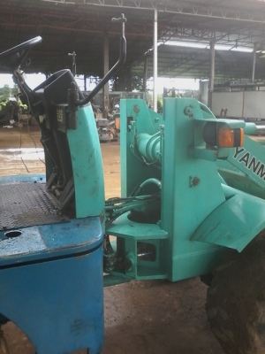 ขายด่วน**รถตัก YANMAR รุ่นV4 ใช้งานได้ดี เก่านอก มีเอกสารพร้อมโอน ขายราคาถูก 360,000 บาท สนใจ 089-26