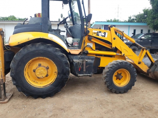ขาย รถหน้าตักหลังขุด JCB 3CX ซีเรียล 950000 พร้อมใช้
