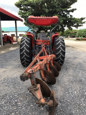 ขายรถไถคูโบต้า M9540 4WD2เพลา ทุกระบบสมบูรณ์  ????พร้อมอุปกรณ์ใบมีดหน้าและผานบุก ????ราคา 728000 บาท #พร้อมส่งฟรีถึงบ้าน ????โทรสอบถามได้เลยค่ะ 081-9136451 ????ขอดูรูปทาง Line:Bow6451  ????รถสวย สภาพพร้อมใช้งาน   ????เครื่องดี เกียร์ดี ยางดีทั้ง 4 เส้น ตร