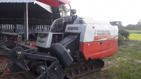 ขายkubota dc70 พร้อมเทเลอร์ ต่อรองได้
